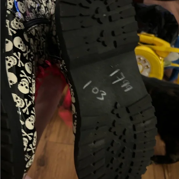 Betsy Johnson x torrid skull combat boots - Picture 5 of 6